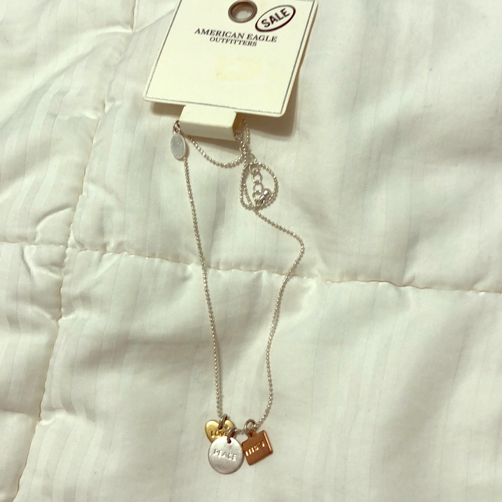 Brand new necklace